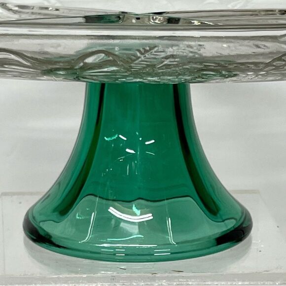 Elegant Glass Cake Stand - Picture 3 of 9
